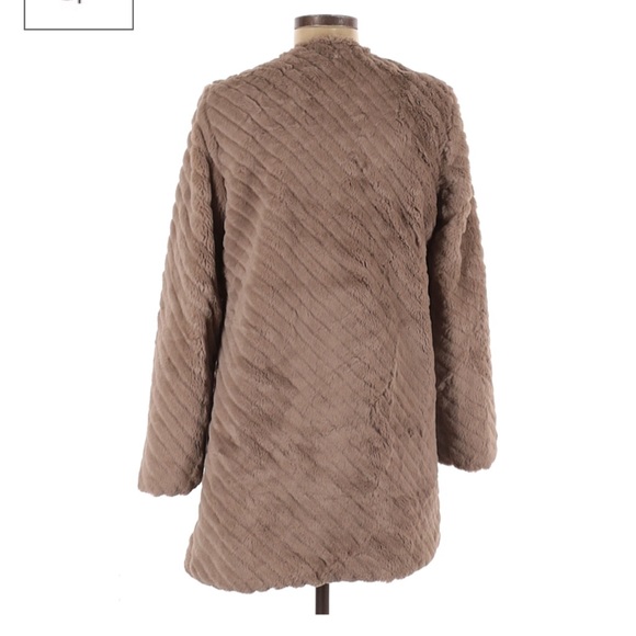 BB Dakota soft furry coat medium - Picture 2 of 4